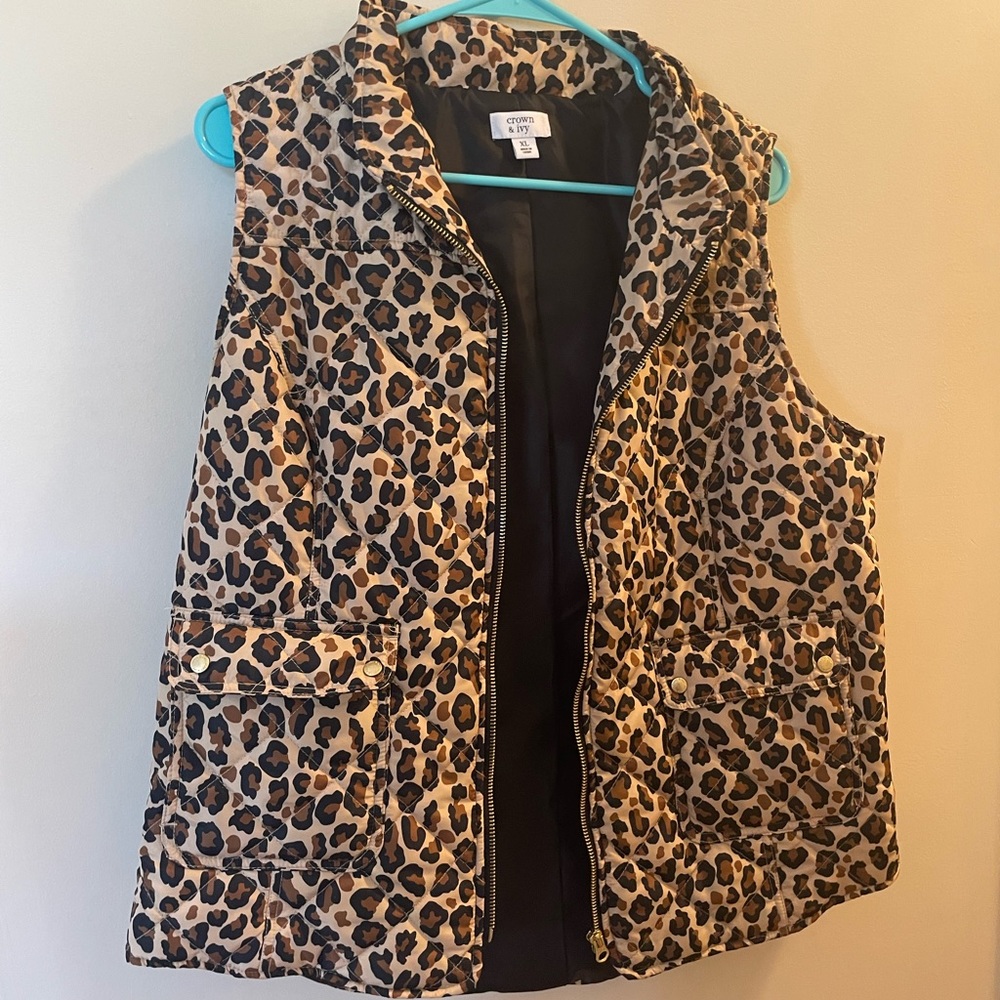 XL Crown and Ivy Cheetah Vest